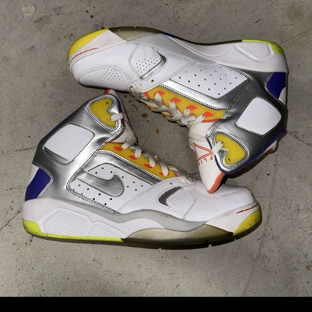Nike Air Flight Light White Lace Up High Top Basketball Sneakers